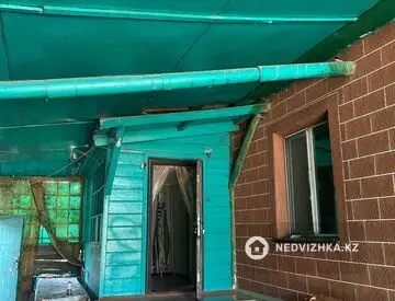 5-комнатный дом, 10 соток, 100 м²