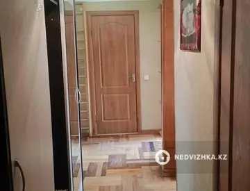2-комнатная квартира, этаж 4 из 5, 52 м²