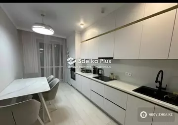 3-комнатная квартира, этаж 3 из 12, 90 м²