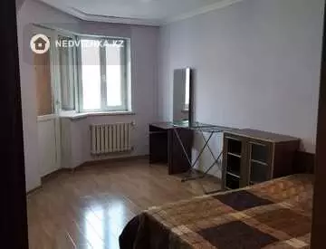 2-комнатная квартира, этаж 3 из 5, 82 м²