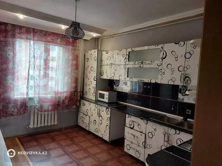 81.7 м², 2-комнатная квартира, этаж 3 из 5, 82 м², изображение - 1