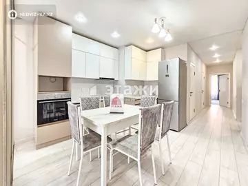 2-комнатная квартира, этаж 8 из 9, 62 м², на длительный срок