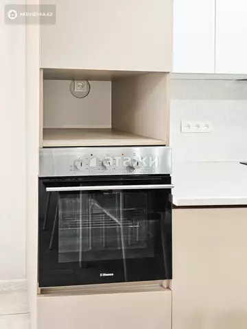 2-комнатная квартира, этаж 8 из 9, 62 м², на длительный срок