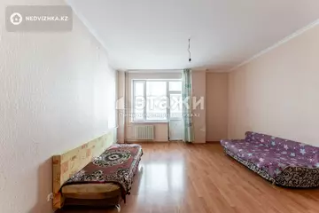 3-комнатная квартира, этаж 1 из 9, 92 м²