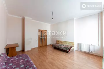 3-комнатная квартира, этаж 1 из 9, 92 м²
