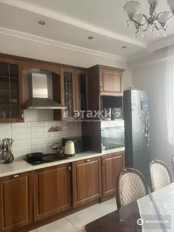 4-комнатная квартира, этаж 7 из 21, 113 м²