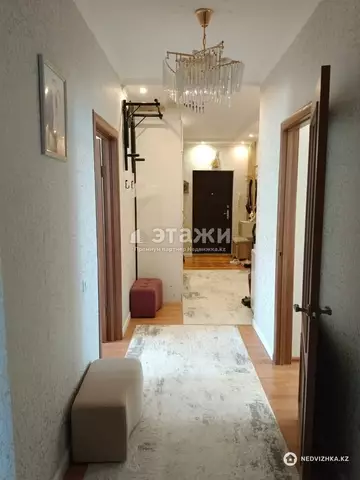 4-комнатная квартира, этаж 14 из 14, 104 м²