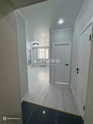 2-комнатная квартира, этаж 4 из 9, 40 м²