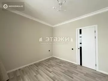 2-комнатная квартира, этаж 6 из 9, 65 м², на длительный срок