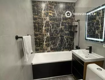 2-комнатная квартира, этаж 8 из 12, 55 м²