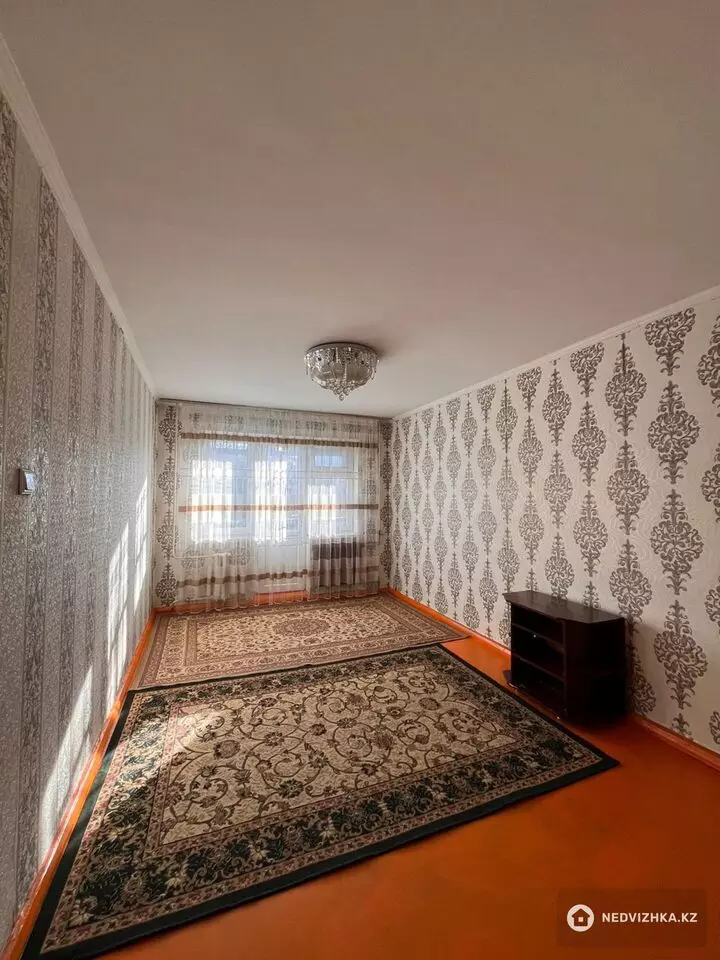 42.3 м², 2-комнатная квартира, этаж 3 из 5, 42 м², изображение - 1