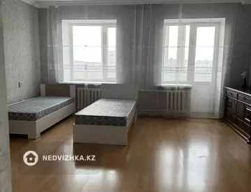 3-комнатная квартира, этаж 7 из 12, 125 м²