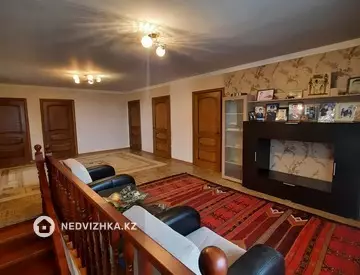 6-комнатный дом, 15 соток, 300 м²