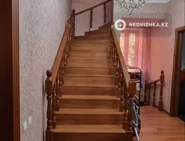 5-комнатный дом, 10 соток, 325 м²