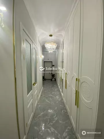 3-комнатная квартира, этаж 5 из 9, 100 м²