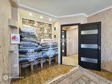 3-комнатная квартира, этаж 4 из 5, 66 м²