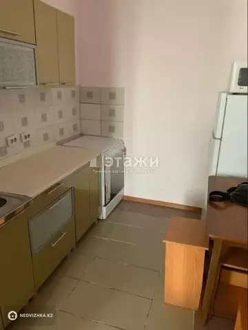 2-комнатная квартира, этаж 12 из 23, 64 м²