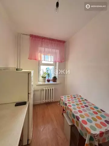 1-комнатная квартира, этаж 4 из 5, 30 м²