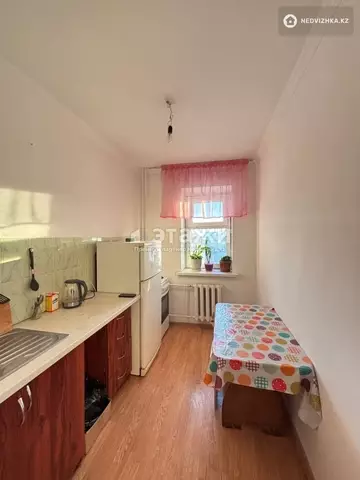 1-комнатная квартира, этаж 4 из 5, 30 м²