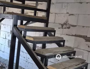 5-комнатный дом, 2.2 соток, 140 м²