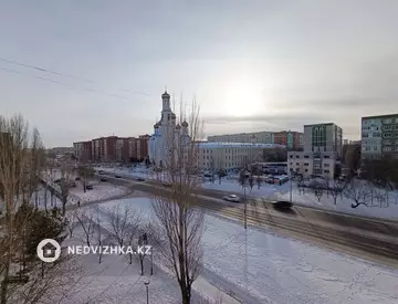 3-комнатная квартира, этаж 5 из 6, 60 м²
