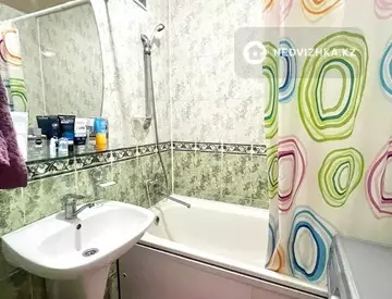 3-комнатная квартира, этаж 5 из 6, 60 м²