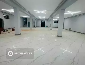 Здание, 4 этажа, 1 270 м²