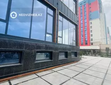 Здание, 4 этажа, 1 270 м²