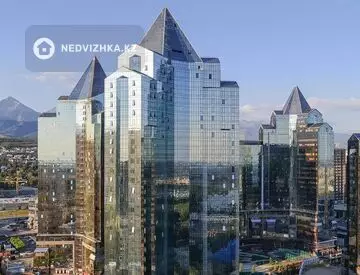 4-комнатная квартира, этаж 27 из 33, 163 м²