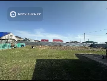 2-комнатный дом, 10 соток, 60 м²
