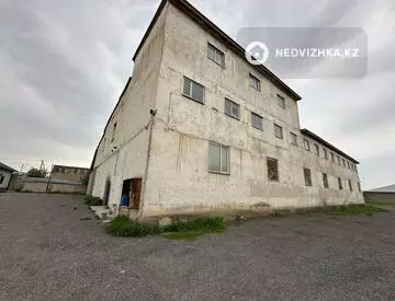 Здание, 2 этажа, 2 400 м²