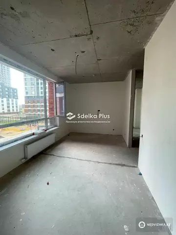 2-комнатная квартира, этаж 4 из 19, 42 м²