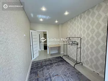 2-комнатная квартира, этаж 10 из 12, 38 м²