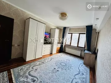 3-комнатная квартира, этаж 1 из 9, 70 м²