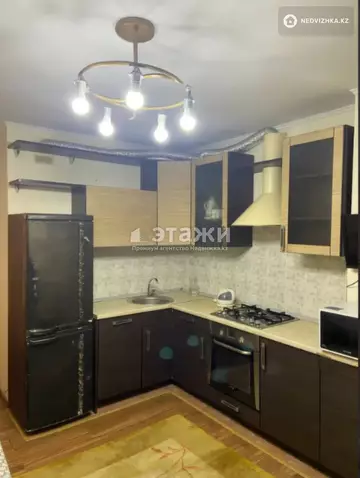 2-комнатная квартира, этаж 3 из 10, 59 м²