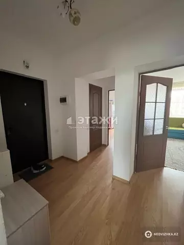 2-комнатная квартира, этаж 4 из 5, 49 м²