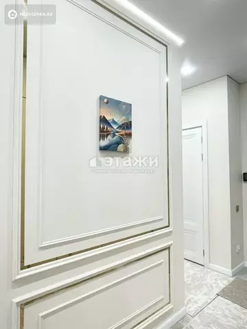 3-комнатная квартира, этаж 2 из 17, 102 м²