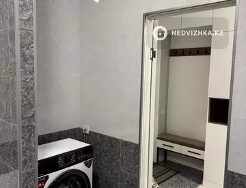 2-комнатная квартира, этаж 10 из 21, 55 м²