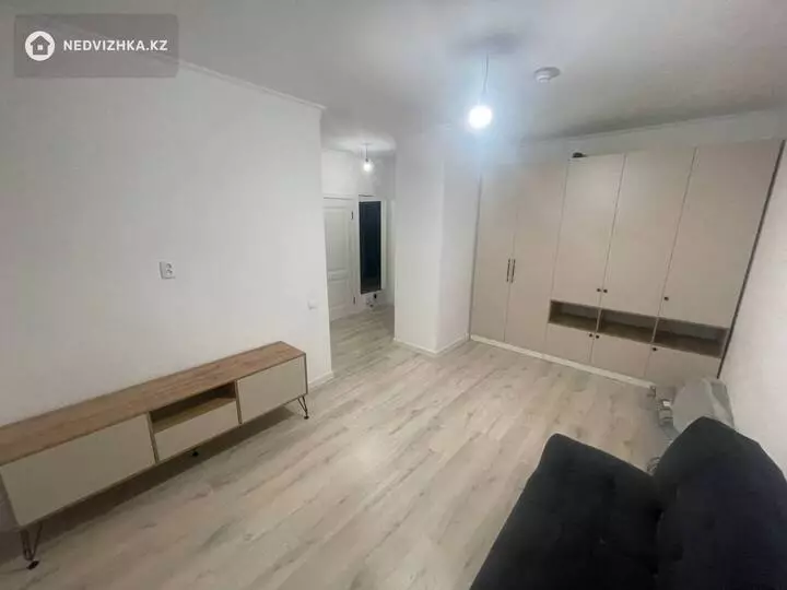 30 м², 1-комнатная квартира, этаж 2 из 16, 30 м², на длительный срок, изображение - 1