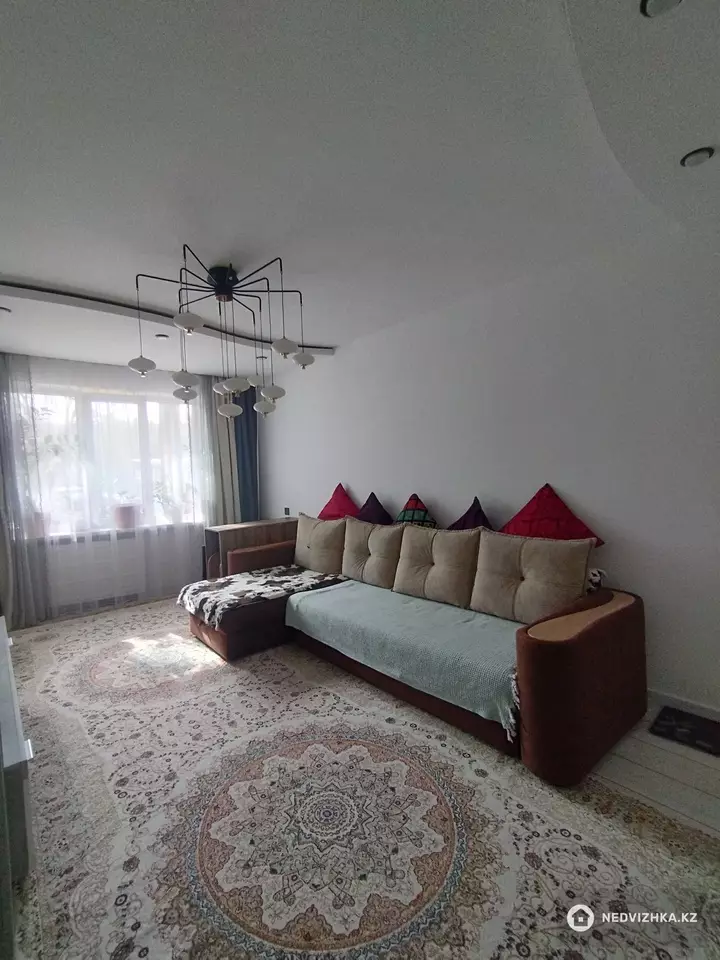 60 м², 3-комнатная квартира, этаж 1 из 5, 60 м², изображение - 1