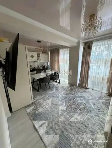 2-комнатная квартира, этаж 3 из 6, 49 м²