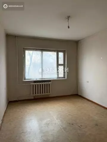 1-комнатная квартира, этаж 4 из 9, 40 м²