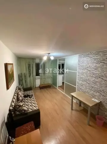 2-комнатная квартира, этаж 3 из 4, 42 м²