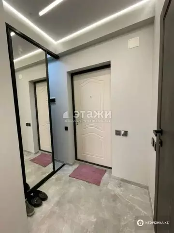 1-комнатная квартира, этаж 4 из 10, 35 м²