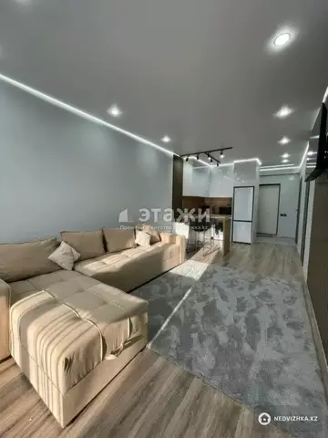1-комнатная квартира, этаж 4 из 10, 35 м²
