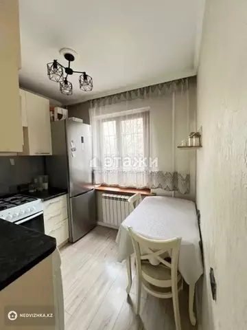 1-комнатная квартира, этаж 3 из 5, 33 м²
