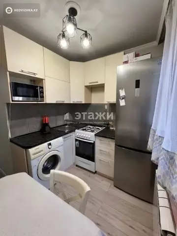 1-комнатная квартира, этаж 3 из 5, 33 м²