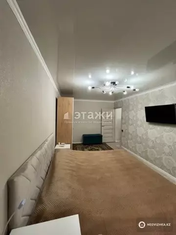 1-комнатная квартира, этаж 3 из 5, 33 м²