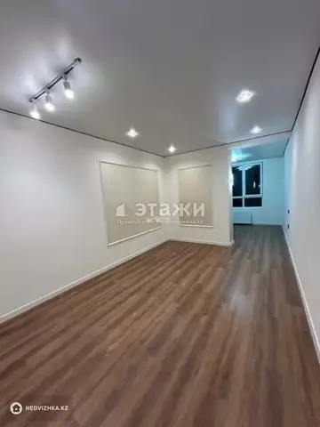 1-комнатная квартира, этаж 3 из 10, 32 м²