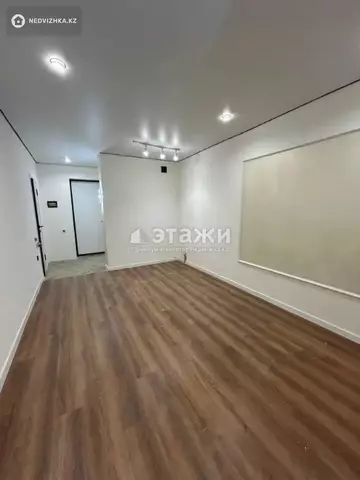 1-комнатная квартира, этаж 3 из 10, 32 м²